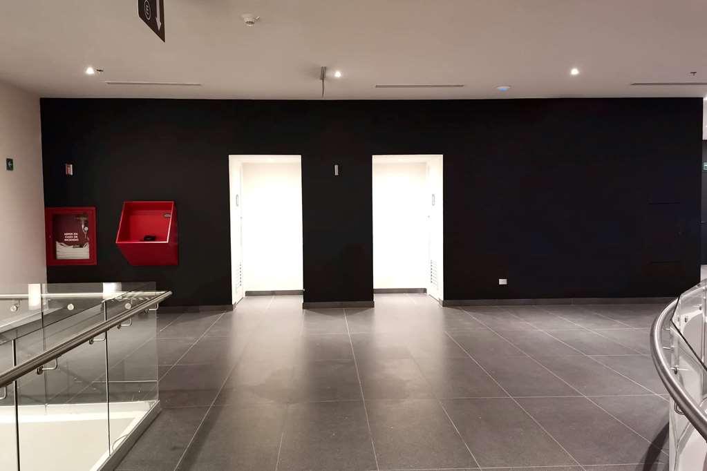 Ramada Encore By Wyndham Guadalajara Aeropuerto Las Pintas Facilities photo
